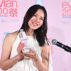 中谷美紀『エビアン』200周年お祝い！「水の精のような気持ちでこのドレスをまとってみました」