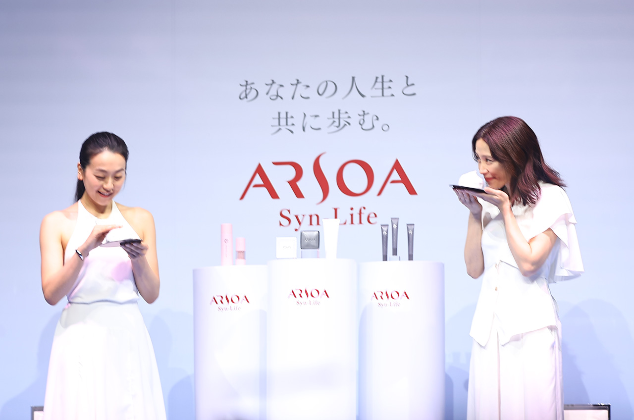 浅田真央選手 フィギュアスケート指導者としてのやりがいとは?木村佳乃と純白ドレス姿に5