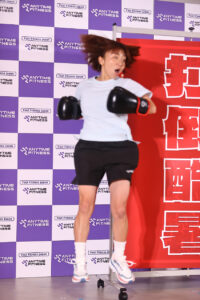 高橋成美 回転ジャンプで「打倒酷暑」パンチ！たくろう・きむらバンド多忙で「今年1年は無事に家に帰る」1
