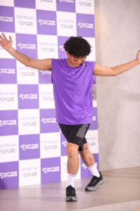 高橋成美 回転ジャンプで「打倒酷暑」パンチ！たくろう・きむらバンド多忙で「今年1年は無事に家に帰る」9