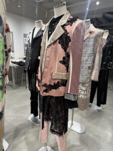 Kis-My-Ft2池袋PARCO衣装展『The Couture』前期衣装の一部解説！バックショットも掲載13