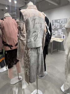 Kis-My-Ft2池袋PARCO衣装展『The Couture』前期衣装の一部解説！バックショットも掲載16