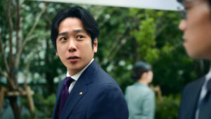 二宮和也 病院で目を覚ましなぜか“に野村和也”に！けだるさからスーツで自信溢れる姿まで10