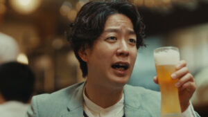 ドンデコルテ「キリン一番搾り生ビール」CM起用！渡辺銀次「私は贅沢が怖い……」9