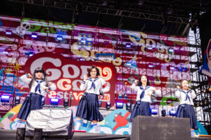 新しい学校のリーダーズ『ごぶごぶフェスティバル2026』DAY1でパフォーマンス！浜田CEOからプレゼント9