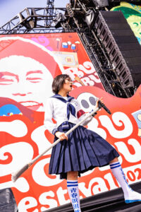 新しい学校のリーダーズ『ごぶごぶフェスティバル2026』DAY1でパフォーマンス！浜田CEOからプレゼント14