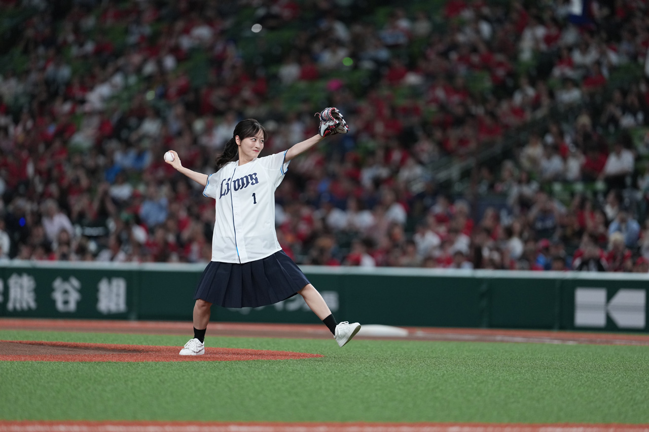 山下美月ベルーナドーム西武VS広島セレモニアルピッチ登板!「楽しく投げることができました」4