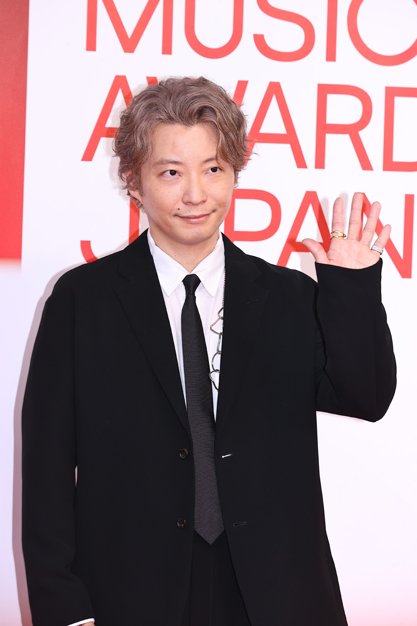 星野源「MUSIC AWARDS JAPAN 2026」レッドカーペットに!数々のノミネート4