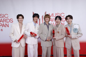 M!LK「MUSIC AWARDS JAPAN 2026」レッドカーペットで『好きすぎて滅!』25