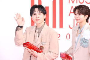 M!LK「MUSIC AWARDS JAPAN 2026」レッドカーペットで『好きすぎて滅!』7