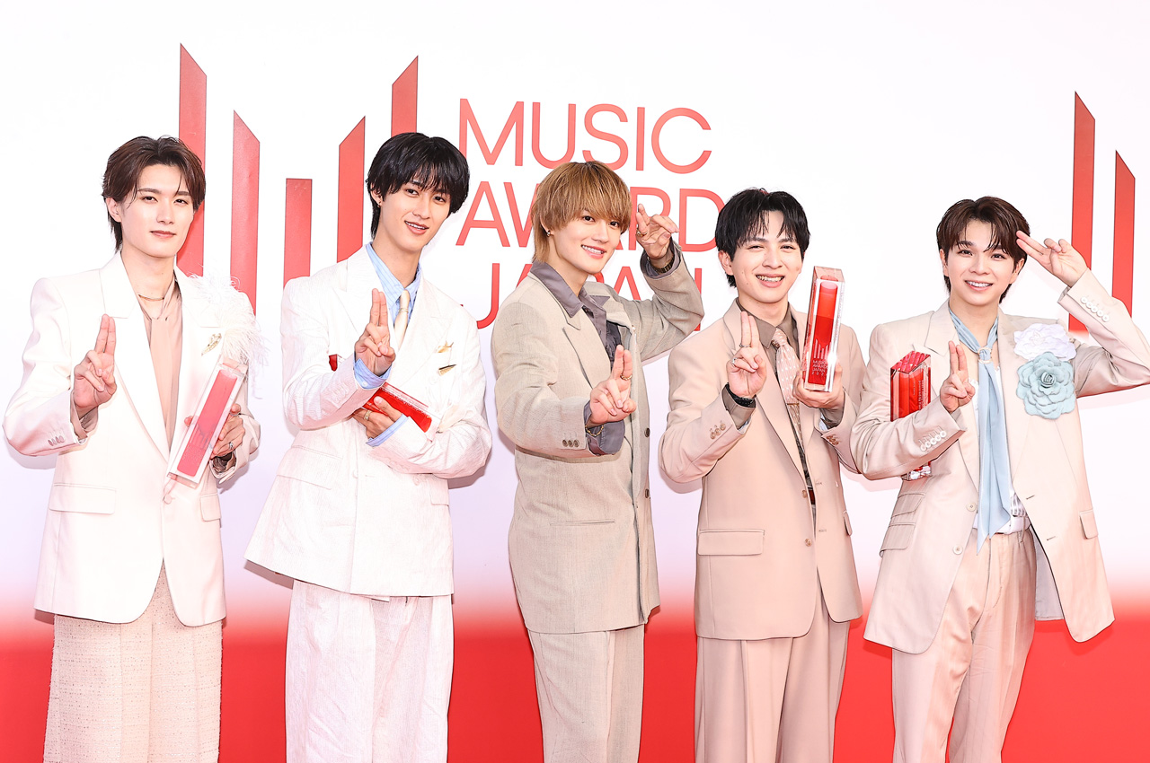 M!LK「MUSIC AWARDS JAPAN 2026」レッドカーペットで『好きすぎて滅!』9