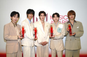 M!LK「MUSIC AWARDS JAPAN 2026」Premiere CeremonyとGrand Ceremonyaで5賞!各スピーチ掲載で「滅!」12