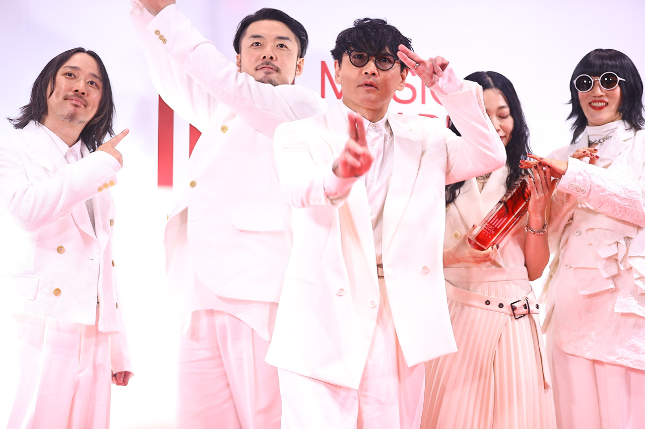 サカナクション・山口一郎MAJ2026で“好きすぎて滅!”ポーズ!ライブスタッフ受賞へ思い3