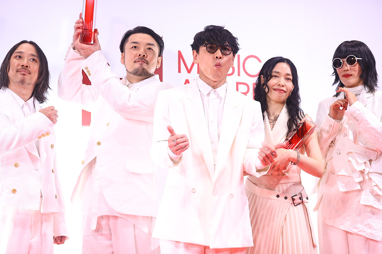 サカナクション・山口一郎MAJ2026で“好きすぎて滅!”ポーズ!ライブスタッフ受賞へ思い4