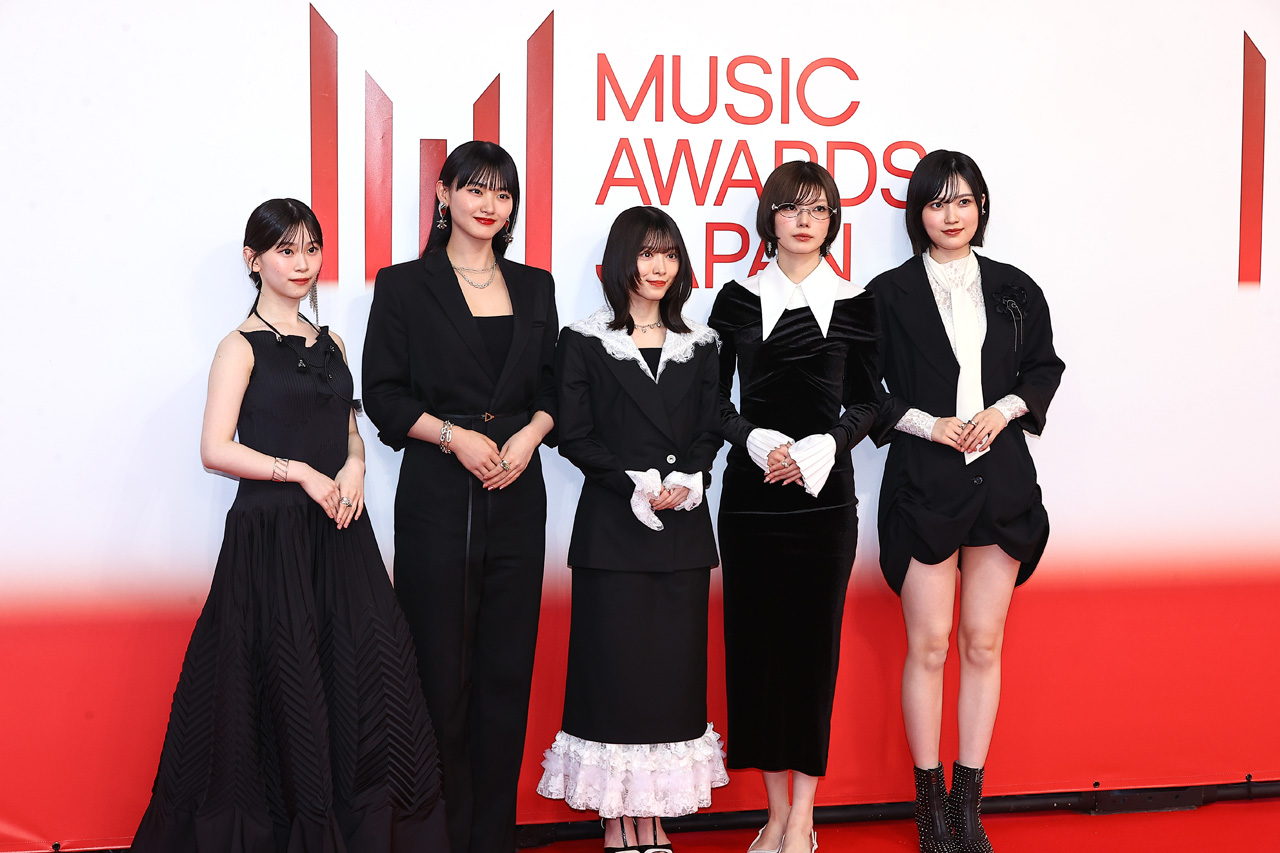 櫻坂46・山崎天、藤吉夏鈴、森田ひかる、的野美青、山下瞳月「MUSIC AWARDS JAPAN 2026」レッドカーペットに3