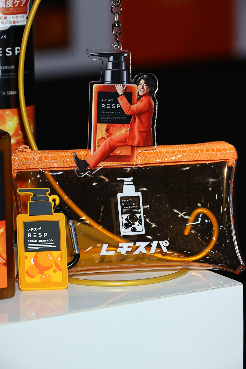 森本慎太郎“レチスパの妖精”「しがみつきチャーム」プレゼントキャンペーン!渋谷でハッピーボードも2