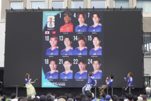 JI BLUE白岩瑠姫・西洸人 渋谷でサッカー日本代表戦パブリックビューイング!勝利に大歓声11