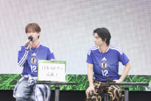 JI BLUE白岩瑠姫・西洸人 渋谷でサッカー日本代表戦パブリックビューイング!勝利に大歓声14