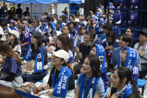 JI BLUE白岩瑠姫・西洸人 渋谷でサッカー日本代表戦パブリックビューイング!勝利に大歓声25