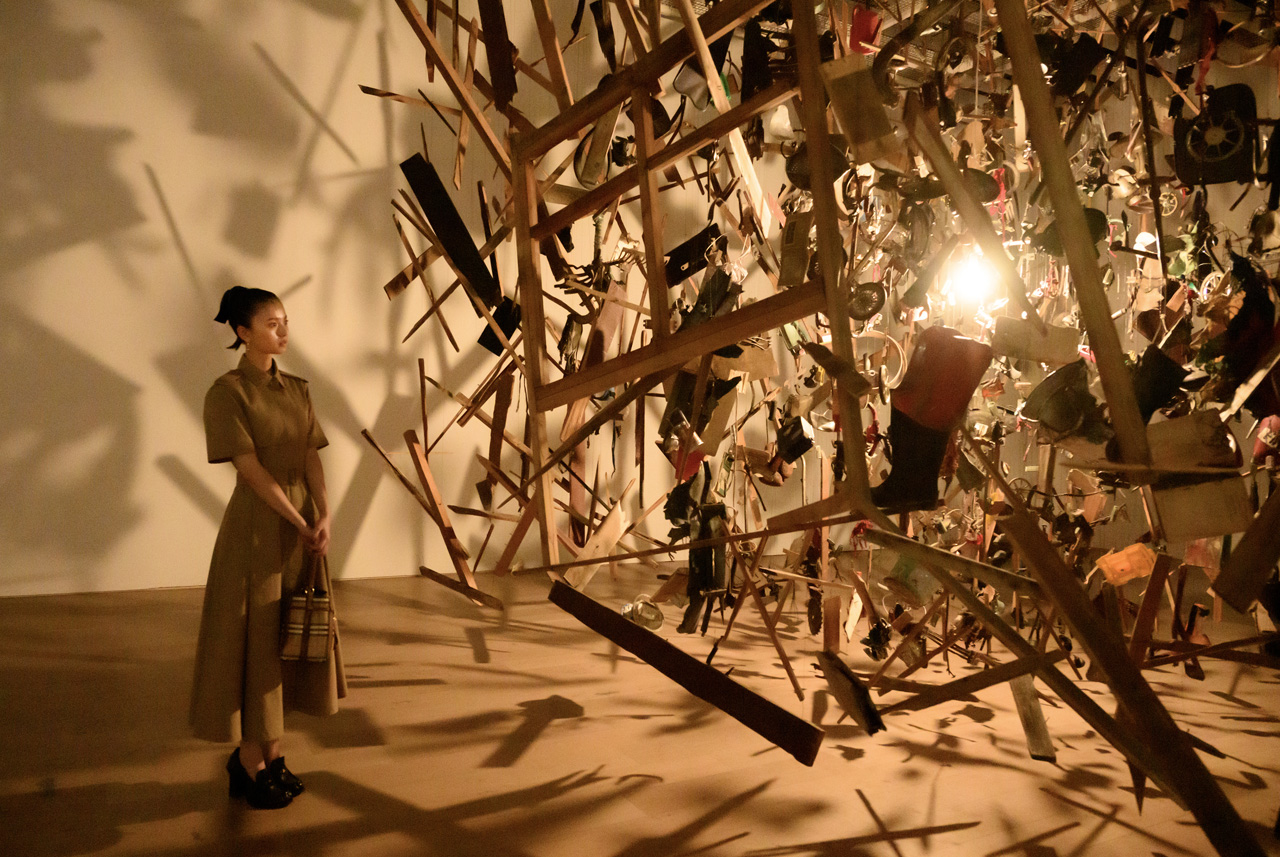 齋藤飛鳥 京セラ美術館『テート美術館』来館!決着は「ついたと思います」2