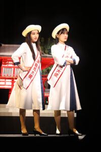 『成瀬は天下を取りにいく』ゲネプロ！山下美月さまざま衣装やけん玉、セット、劇伴など5