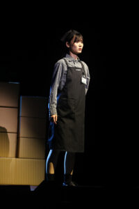 『成瀬は天下を取りにいく』ゲネプロ！山下美月さまざま衣装やけん玉、セット、劇伴など7