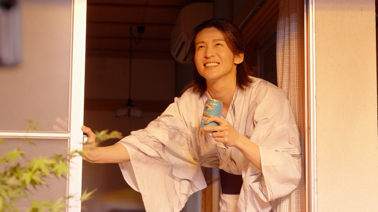 目黒蓮 待ちきれない様子で何度も窓の外を眺める姿!内村光良と「晴れ風」新CM1