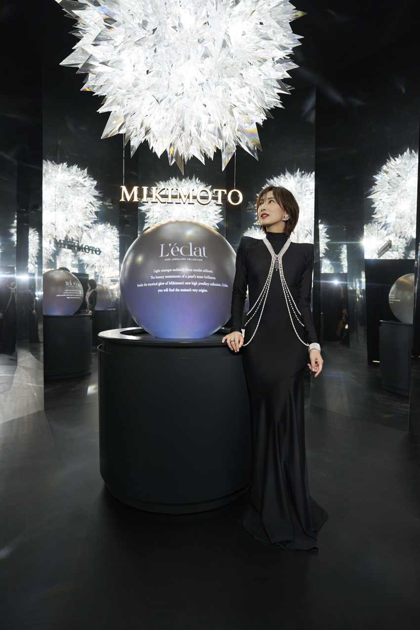 北川景子 パリで着用のブラックドレス解説!国内外セレブリティ集結1
