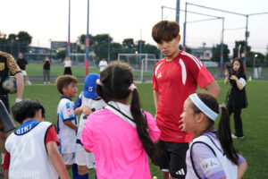 『久保建英 JAL Special Soccer Lesson 2026』FC 東京 小平グラウンドで86人前に開催3