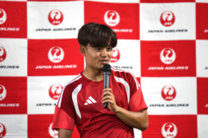 『久保建英 JAL Special Soccer Lesson 2026』FC 東京 小平グラウンドで86人前に開催9
