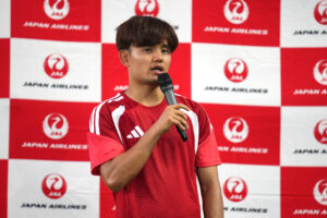 『久保建英 JAL Special Soccer Lesson 2026』FC 東京 小平グラウンドで86人前に開催11
