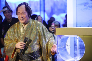 松平健 八景島シーパラダイス来島!晴れ男ぶり発揮や年齢制限アトラクション“6歳児に変身”で楽しむ33