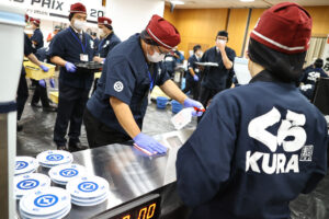 くら寿司『KURA-No.1 GRAND PRIX 2026』開催で優勝は城東今福店!スタッフの技光る10