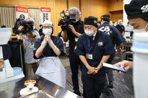 くら寿司『KURA-No.1 GRAND PRIX 2026』開催で優勝は城東今福店!スタッフの技光る40