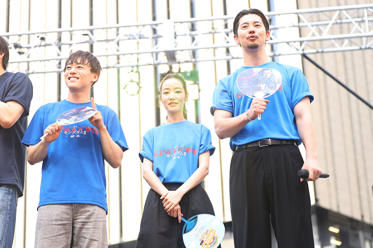 三浦宏規、高野洸ら舞台『キングダムⅡ-継承-』カンパニー10人が池袋の公園に勢揃い!“ファルファル”期待煽る2