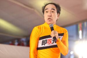江頭2:50渋谷109前で大暴れでギャラリー騒然!「第7回 渋谷盆踊り」で明治とコラボでプロフェッショナルぶり発揮6