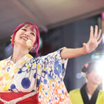LiSA渋谷109前の『第7回 渋谷盆踊り』に浴衣姿で！“ミニオンズ”『ミニおんど』生パフォーマンス