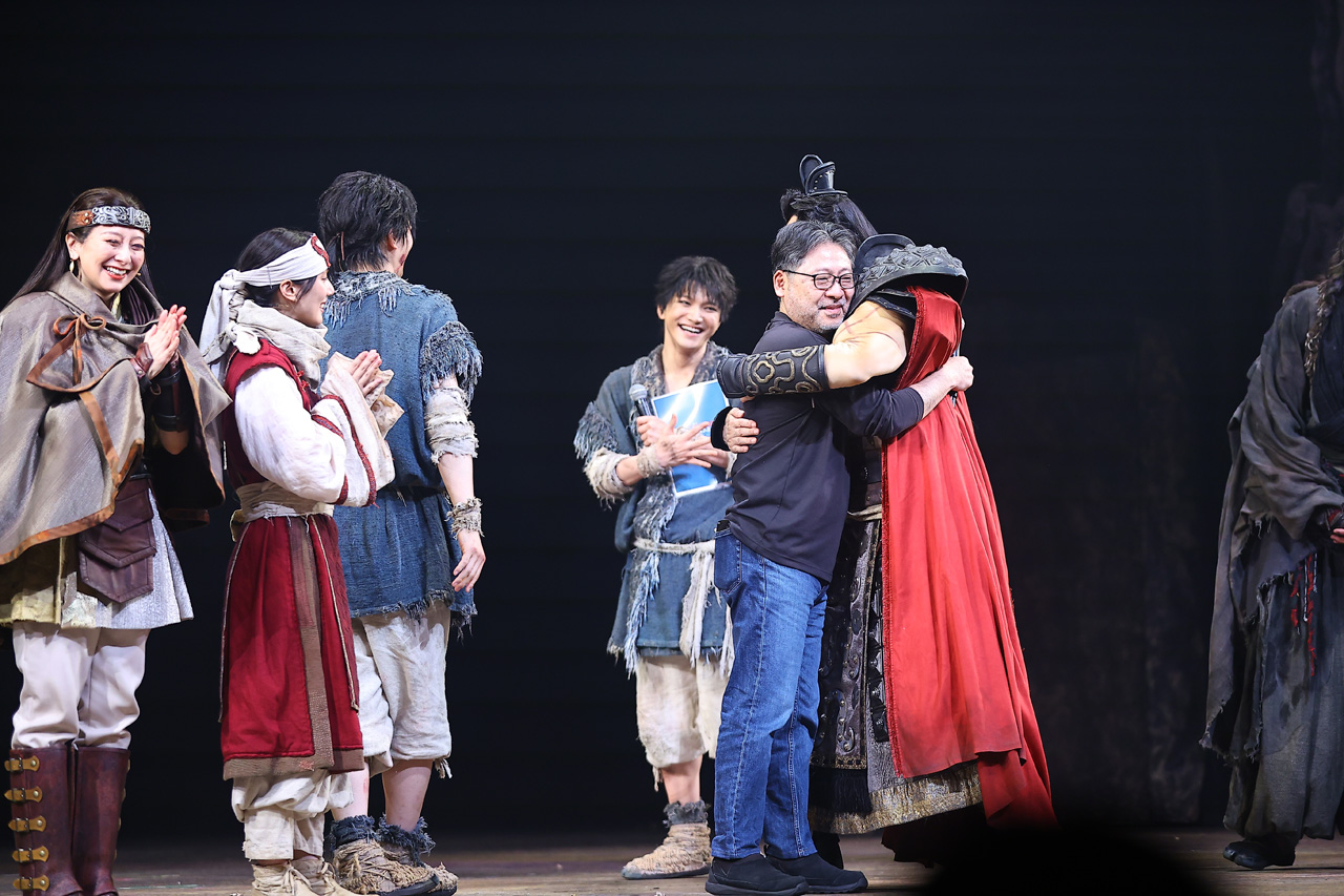 山口祐一郎 舞台『キングダムⅡ』の存在感!三浦宏規と高野洸語る王騎将軍の凄まじさ8