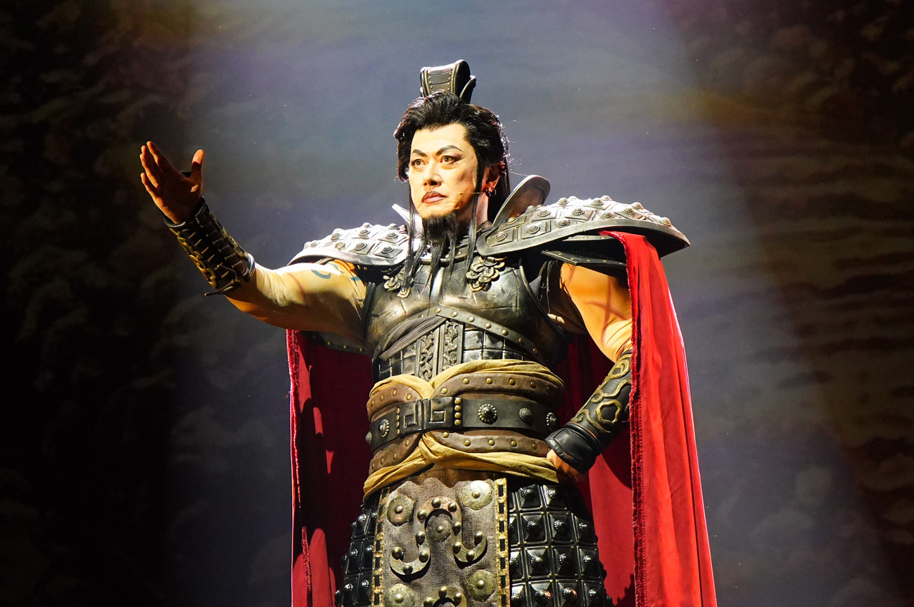 山口祐一郎 舞台『キングダムⅡ』の存在感!三浦宏規と高野洸語る王騎将軍の凄まじさ18