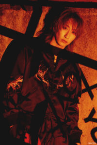 福澤侑、spi、YUKI、Daiki、AKIRA TAKANO、阿部顕嵐、皇希、青海伶8人で『XAOSX』結成4