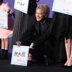 西畑大吾 なにわ男子でNO1の器で「アイドルの力」スマイル！齋藤潤の発言に笑顔でちんまりとしゃがむ
