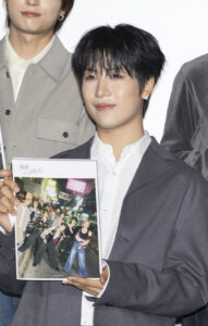「MAZZEL 1st photobook with ZEAL」公式レポート公開！EIKI「タイでもモテモテ」10