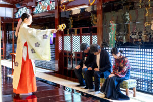 「踊る大捜査線 N.E.W.」織田裕二ら太宰府で願掛け!本広克行監督「いつまでも『踊る』を作れますように」4