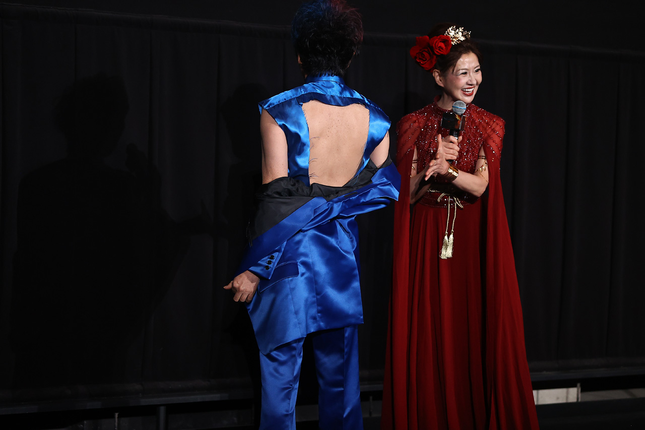かつみ さゆり・さゆり「なにわのアン・ハサウェイです!」な王妃姿!嘉門タツオと『オデュッセイア』トーク3