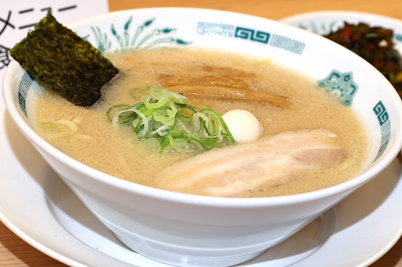 "日高屋”ハイデイ日高社長『節約外食』層取り込みへチャレンジ 新商品『濃厚豚骨醤油ラーメン』販売など5