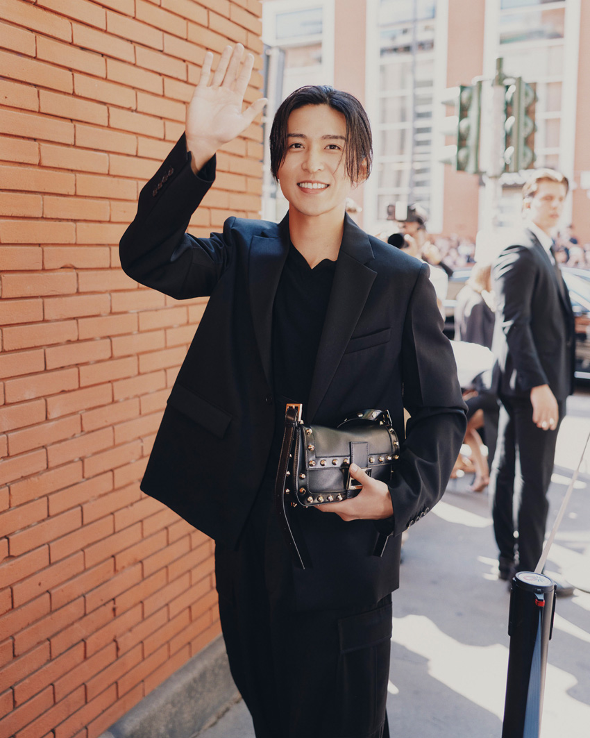 目黒蓮とMINA『FENDI Spring/Summer 2027 Show』追加写真公開!2ショットのものも3