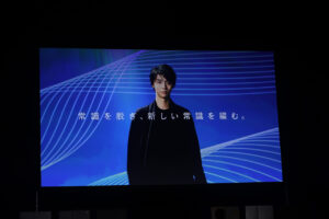 羽生結弦選手AQUAのCMとハイアール動画画像公開!足は90度以上上げる方が楽?18