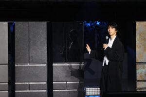 羽生結弦選手AQUAのCMとハイアール動画画像公開!足は90度以上上げる方が楽?25
