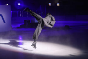 羽生結弦選手「ハイアール・AQUA新製品」スケーティング！お披露目の瞬間写真31枚掲載40