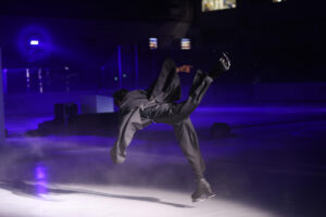 羽生結弦選手「ハイアール・AQUA新製品」スケーティング！お披露目の瞬間写真31枚掲載41